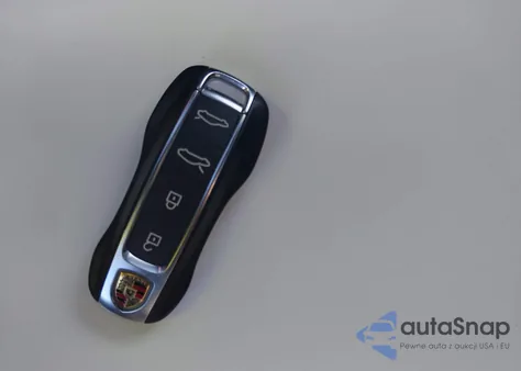 2022 Porsche Taycan Gts z USA, uszkodzony, nr VIN WP0AD2Y11NSA59851